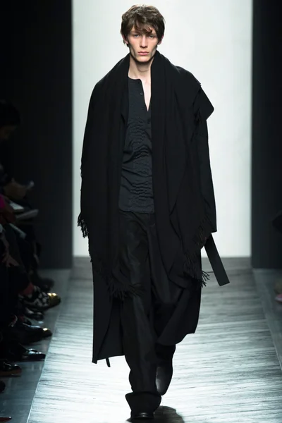 Look 7
